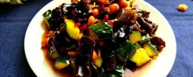 木耳黄瓜凉拌怎么做(木耳黄瓜凉拌的做法)