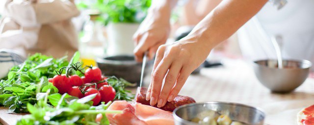 家常做法狮子头怎么做好吃(正宗狮子头的家常做法窍门)