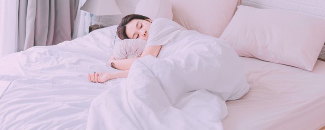 睡觉为什么不可以头朝西(为什睡觉不能头朝西)