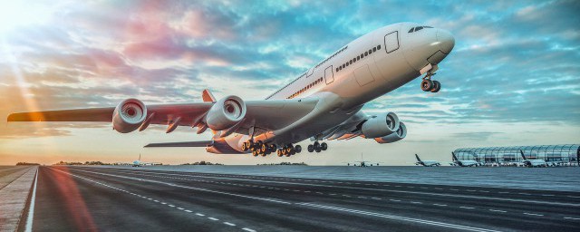 返航的意思是什么(返航回程的意思)