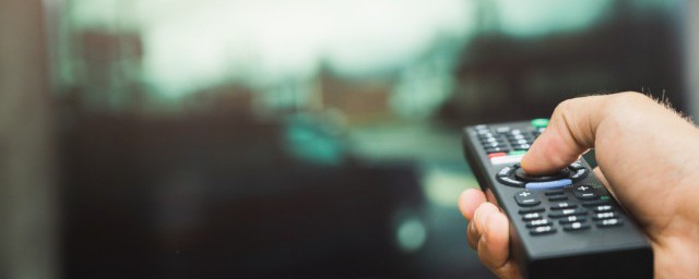 电视剧桃花运有哪些演员(电视剧桃花运的男女主演是谁)