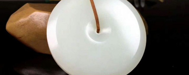 和田玉需可以用油保养吗(和田玉能用油保养吗)