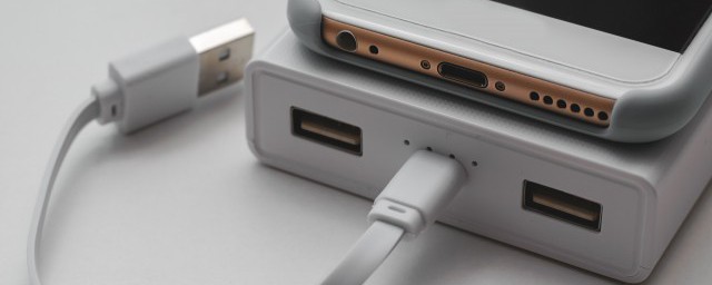 新手机第一次充电要注意什么呢(新手机第一次如何充电才正确)