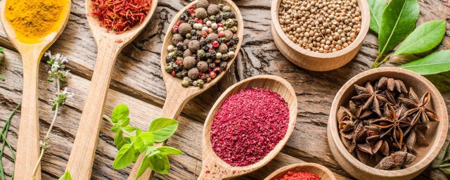 肉桂煮水喝多了会上火吗(桂圆肉煮水喝会上火吗)