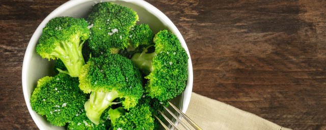 西兰花炒虾仁的烹饪方法(西兰花炒虾仁步骤)