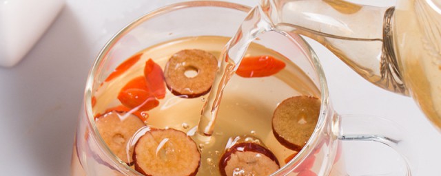 枸杞红枣泡水放置最佳时间(红枣枸杞茶可以放多久)