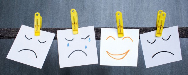 适合销售发朋友圈的句子(适合销售业务发的朋友圈句子)