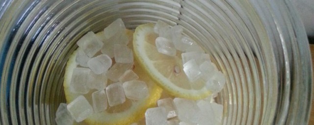 减肥期间可不可以吃冰糖(减肥的时候可以吃冰糖吗)