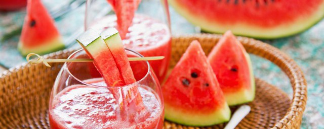 西瓜和荔枝能不能一起吃(西瓜跟荔枝能一起吃吗)