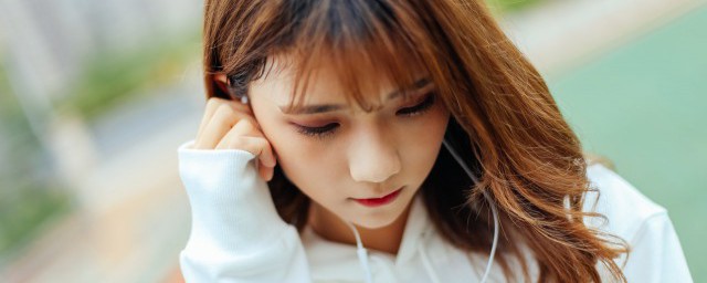 大笑江湖歌曲歌词是什么(大笑江湖歌曲歌词原唱)