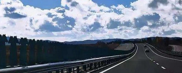 第一次上高速注意哪些呢(第一次上高速应该注意点什么)