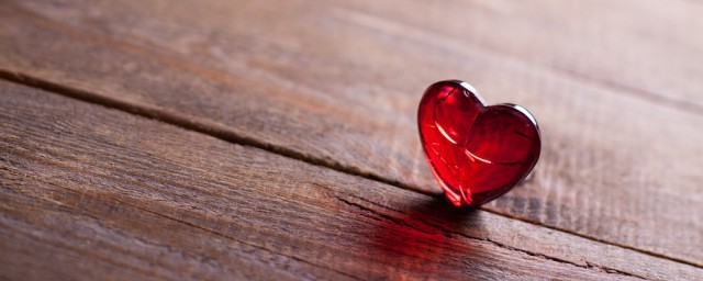 爱情文案精选(文案关于爱情)