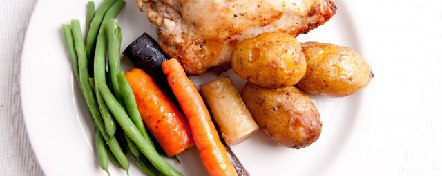 生吃胡萝卜有什么危害(生吃胡萝卜有危害吗)