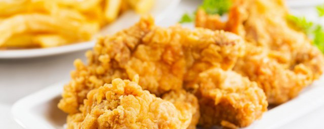 在家如何做炸鸡块(在家做炸鸡块儿怎么简单方便好吃?)