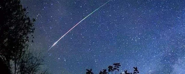 8月最浪漫流星雨是啥(八月的流星)