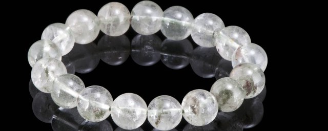 女人佩戴水晶有哪些禁忌(佩戴水晶的禁忌)