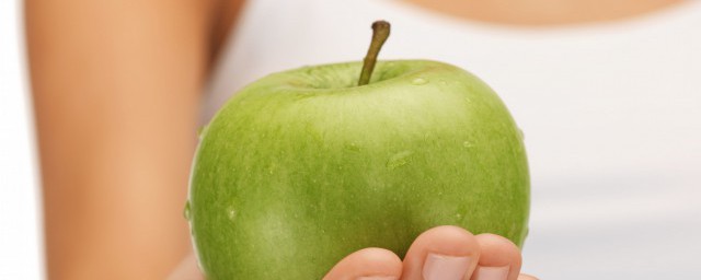 食用青苹果有哪些禁忌(青苹果哪些人不能吃)