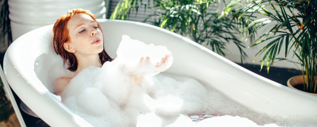 输完液洗澡注意事项(输完液的注意事项)