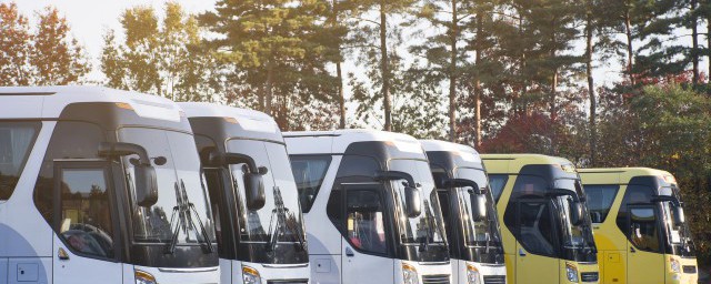 汽车加入假机油发动机造成什么损害(用了假机油会对汽车造成什么损害)