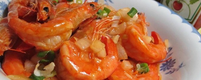 关于番茄酱炒虾的做法介绍(如何用番茄酱炒虾)
