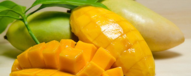 芒果皮能吃吗(芒果皮能吃吗?怎么去皮)