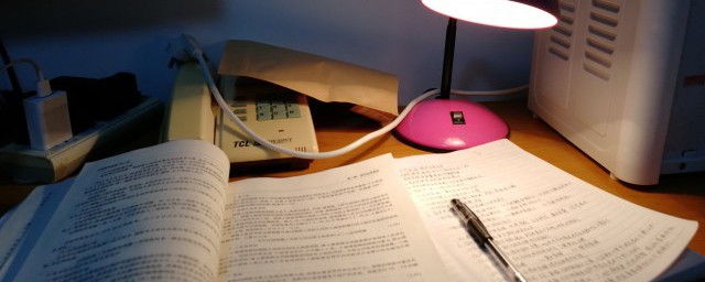 江州司马青衫湿原文阅读(江州司马青衫湿出自哪首诗)