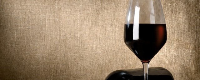 带酒上地方的注意事项(品酒应该注意的事项)