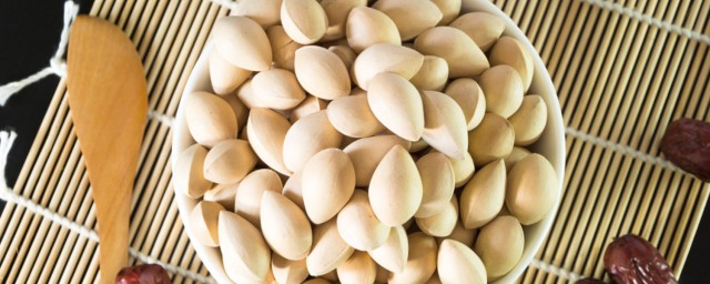 开心果是白果吗(开心果与白果的区别是什么)