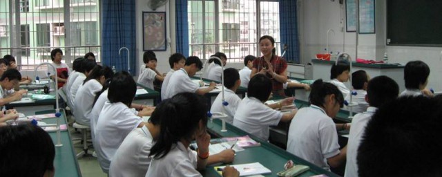 江南原文翻译是什么呢(《江南》翻译)