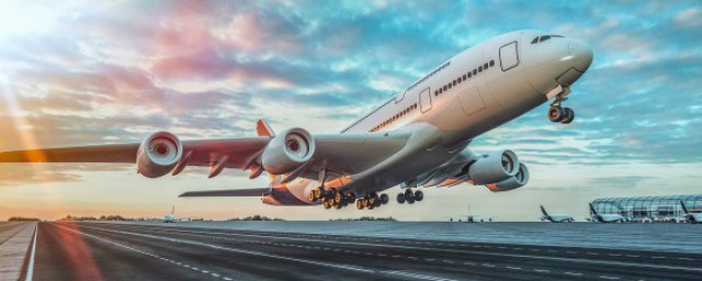 飞机托运不能带的东西(飞机托运不能带的东西有哪些化妆品)