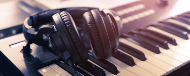 56个民族全部歌词(56个民族这首歌)