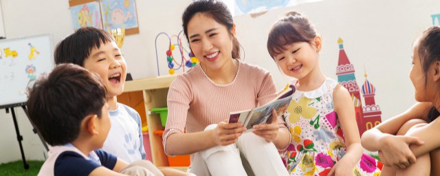 万千宠爱于一身的含义(什么叫万千宠爱于一身)