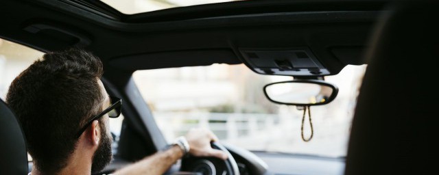 关于开车爬坡注意那些技巧(汽车爬坡技巧)