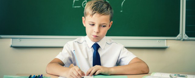 雷劈数意思是什么(天打雷劈的劈是什么意思)