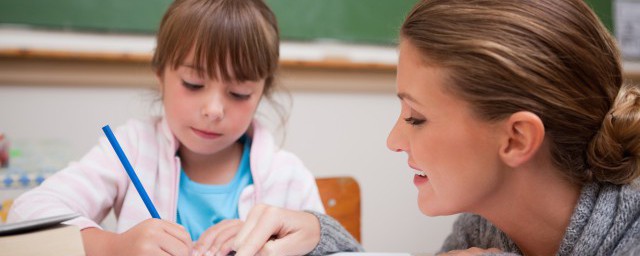 有关早起的鸟儿有虫下一句(早起的鸟儿不一定有虫吃下句)