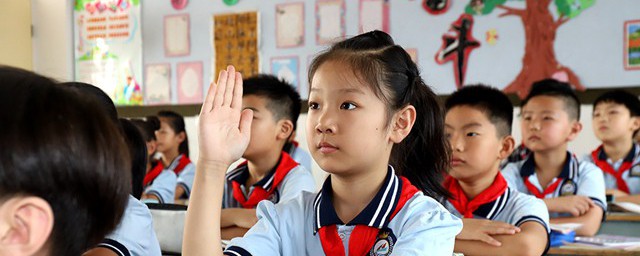 有关江春入旧年的前一句(江春入旧年上一句?)