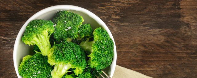 西兰花发黄还可以吃吗(西兰花发黄还能不能吃了)