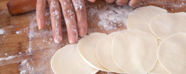 青菜香菇饺子馅怎么做(青菜香菇饺子馅的配料窍门)