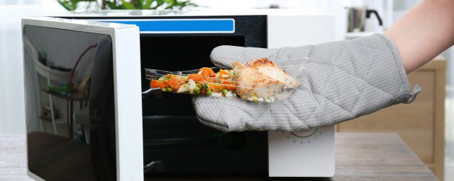 什么样的塑料袋不能放微波炉加热(塑料袋可不可以放在微波炉加热)