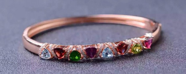 合金会不会掉色(合金很容易掉色吗)