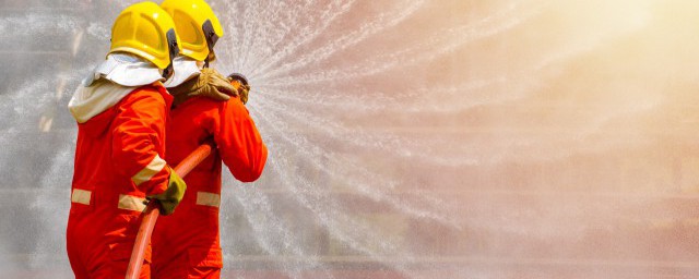 消防车的颜色为什么是红色(为什么大多数消防车的颜色都是红色的)