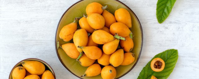 枇杷能不能放冰箱保存(枇杷能放进冰箱保存吗)