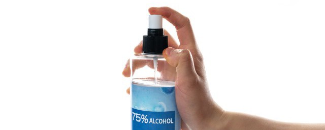 坐火车可以带酒精吗(坐火车可以携带酒精吗)