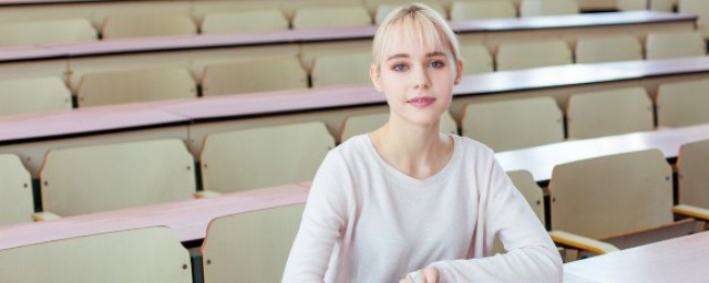 怎么理解投笔从容的意思(落笔从容的意思)