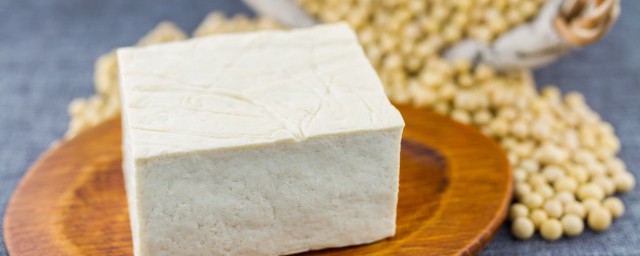 豆腐粘了洗洗还能不能吃(老豆腐粘了还能吃吗)