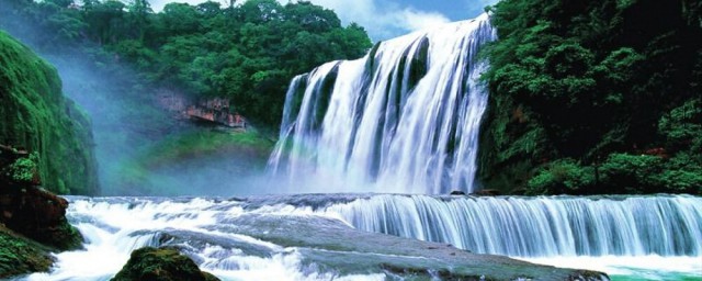 黄果树瀑布介绍(黄果树瀑布介绍作文)