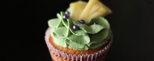 关于蛋糕放一晚上还能不能吃的分析(蛋糕放一晚上可以吗)