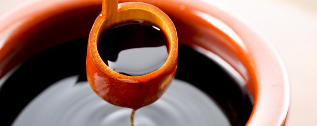 生抽和酱油是同一种吗(酱油和生抽有啥不一样)