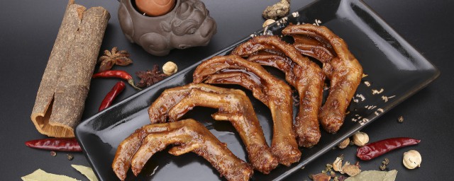 卤鸭掌怎么做(卤鸭掌怎么做视频)