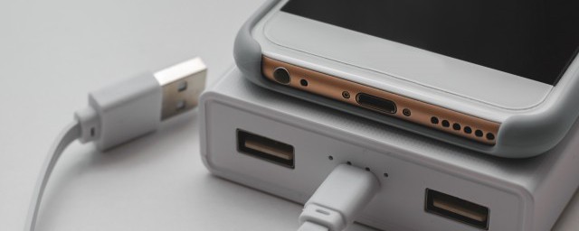 坐飞机可以带充电宝吗？(第一次坐飞机可以带充电宝吗)